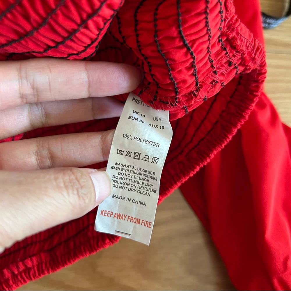 NWT PrettyLittleThing Red Ruched Long Sleee Crop Top Size 6 - Picture 5 of 9
